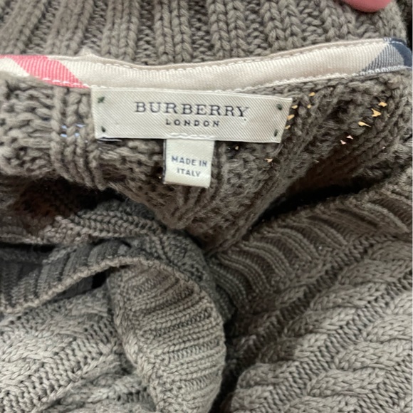 Burberry sweater size small - Picture 4 of 6